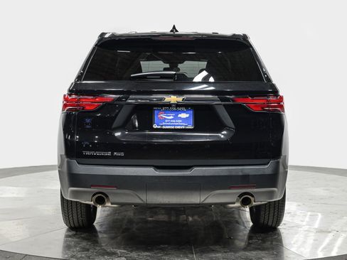 Used 2023 Chevrolet Traverse LS image 5