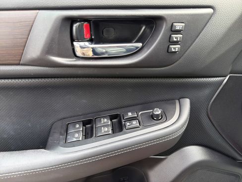 Used 2017 Subaru Legacy 3.6R Limited image 19