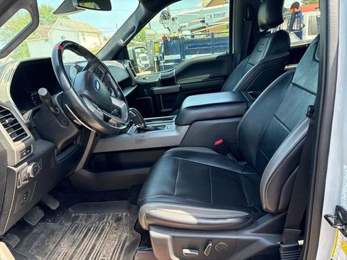 Used 2017 Ford F150 Raptor w/ Equipment Group 802A Luxury AWD/4WD image 8