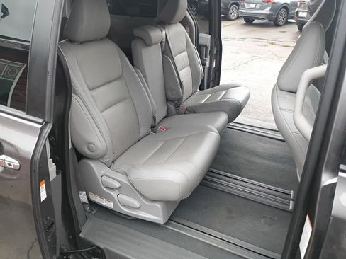 Used 2020 Toyota Sienna XLE FWD image 23