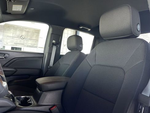 New 2025 GMC Canyon Elevation w/ Convenience Package image 19