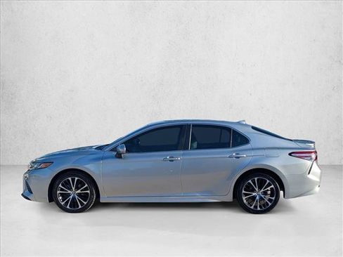 Certified 2020 Toyota Camry SE w/ Convenience Package FWD image 9