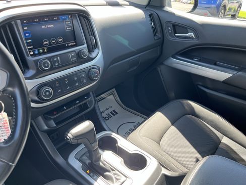 Used 2021 Chevrolet Colorado LT w/ LT Convenience Package AWD/4WD image 27