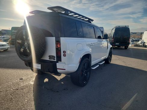 Used 2020 Land Rover Defender 110 HSE image 5