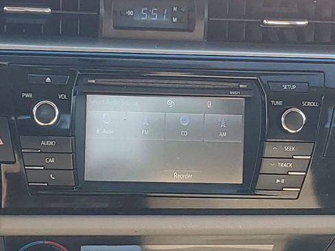 Used 2016 Toyota Corolla LE image 27