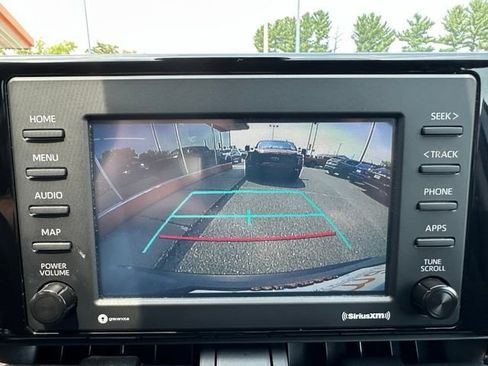 Used 2022 Toyota RAV4 LE AWD/4WD image 28
