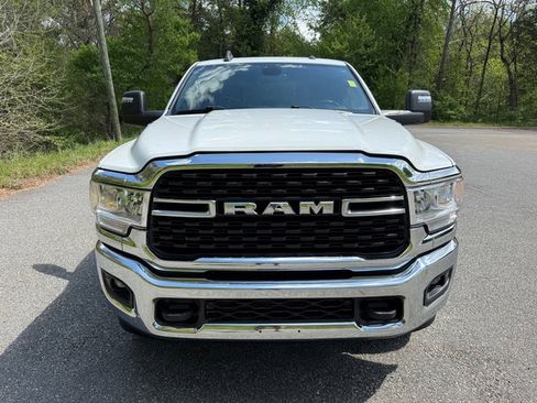 Used 2024 RAM 2500 Big Horn AWD/4WD image 3