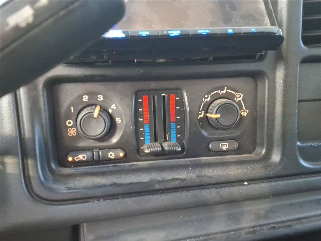 Used 2003 Chevrolet Silverado 1500 LS RWD image 14