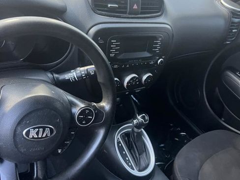 Used 2016 Kia Soul FWD image 12