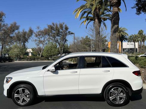 Used 2022 Mercedes-Benz GLC 300 w/ Premium Package Lite image 19