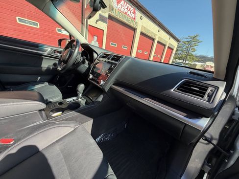Used 2018 Subaru Legacy 2.5i Limited AWD/4WD image 34
