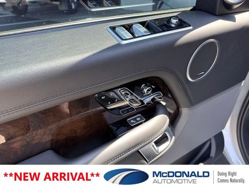 Used 2020 Land Rover Range Rover HSE AWD/4WD image 13
