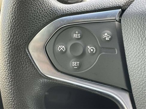 Used 2023 Chevrolet Traverse LS image 24