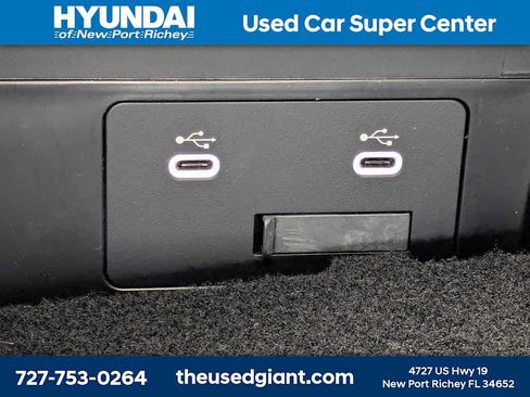 Used 2025 MAZDA CX-90 3.3 Turbo w/ Preferred Package AWD/4WD image 37