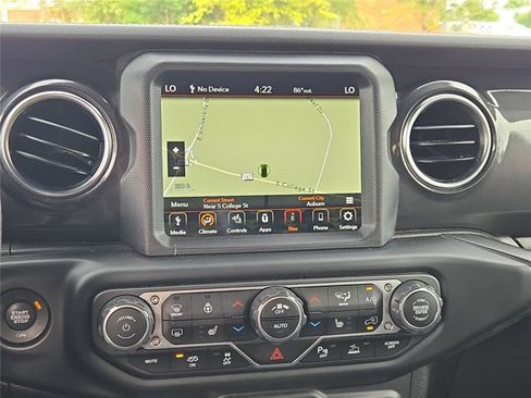 Used 2021 Jeep Wrangler Unlimited Rubicon AWD/4WD image 35