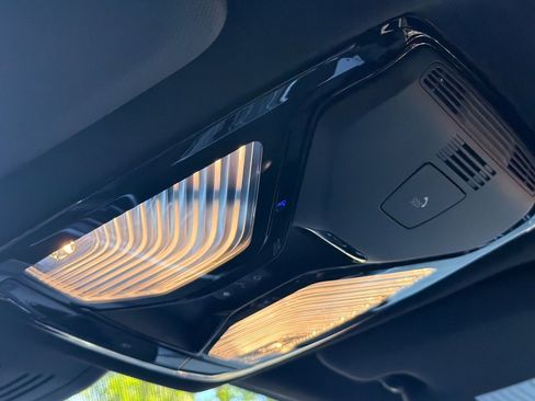 Used 2021 BMW X5 xDrive45e w/ Premium Package 3 image 22