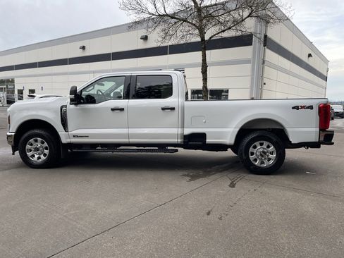 Used 2024 Ford F350 XLT w/ FX4 Off-Road Package image 6