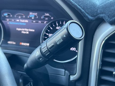 Used 2021 Ford F250 Lariat w/ Lariat Value Package AWD/4WD image 22
