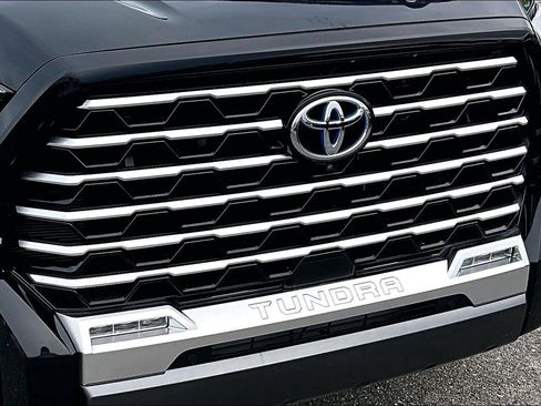 Used 2024 Toyota Tundra Capstone AWD/4WD image 29