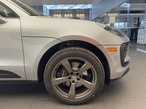 New 2026 Porsche Macan image 27