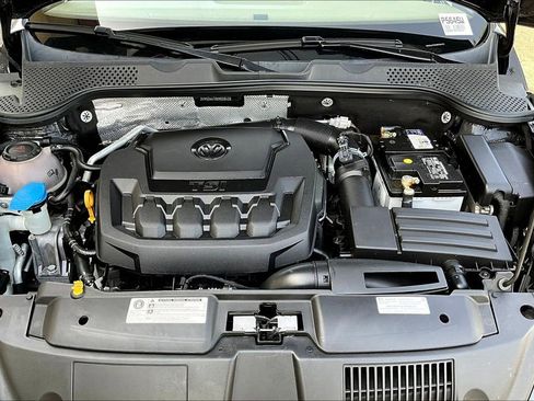 Used 2019 Volkswagen Beetle 2.0T SE image 27