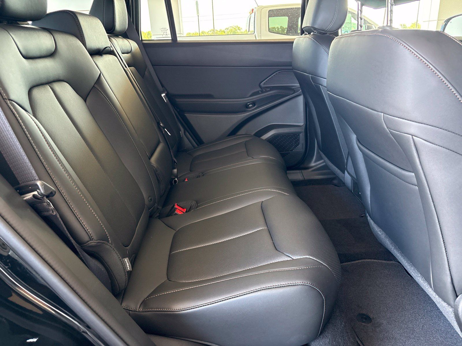 New 2026 Jeep Cherokee Limited AWD/4WD image 17