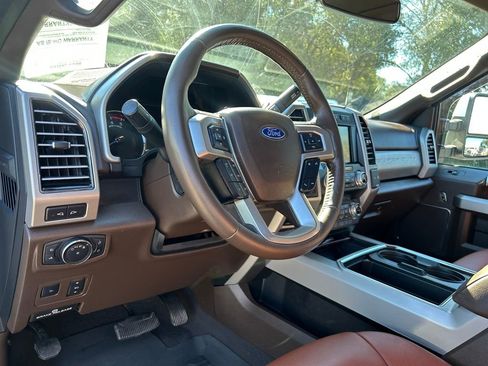 Used 2021 Ford F250 King Ranch w/ King Ranch Ultimate Package image 10