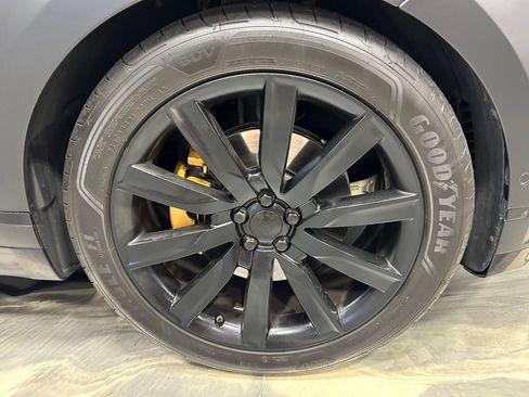 Used 2018 Land Rover Range Rover Velar R-Dynamic SE AWD/4WD image 21