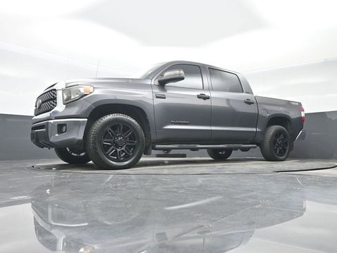 Used 2019 Toyota Tundra SR5 w/ SR5 Upgrade Package RWD image 26