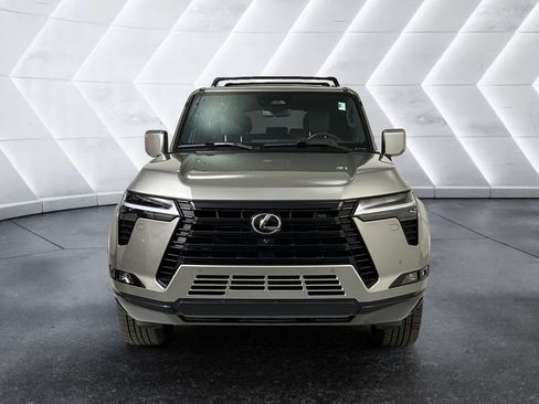 Used 2024 Lexus GX 550 w/ Accessory Package (Z1) AWD/4WD image 2