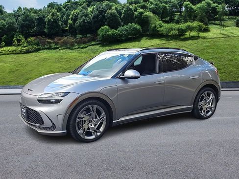 Used 2023 Genesis GV60 Performance image 4