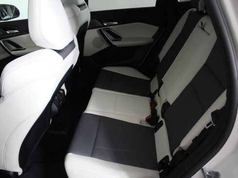 New 2026 BMW X1 xDrive28i w/ Technology Package image 13