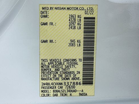 Used 2022 Nissan Altima 2.5 SR w/ Midnight Edition Package FWD image 12