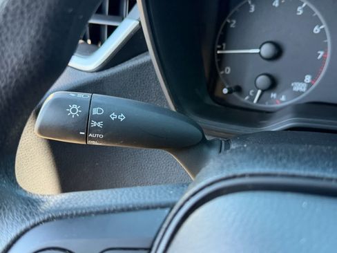 Used 2023 Toyota Corolla LE w/ Carpet Mat Package (TMS) FWD image 12