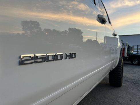 Used 2019 Chevrolet Silverado 2500 LT AWD/4WD image 11