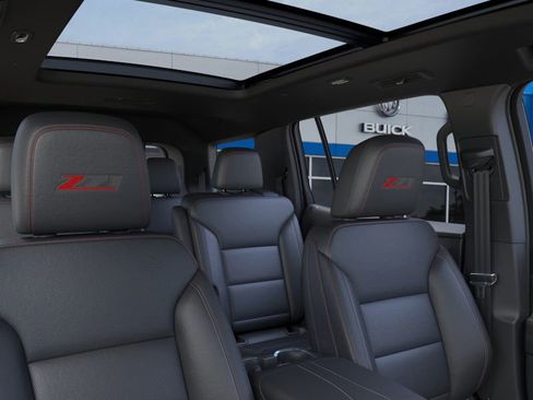 New 2026 Chevrolet Traverse Z71 w/ Enhanced Driving Package image 24