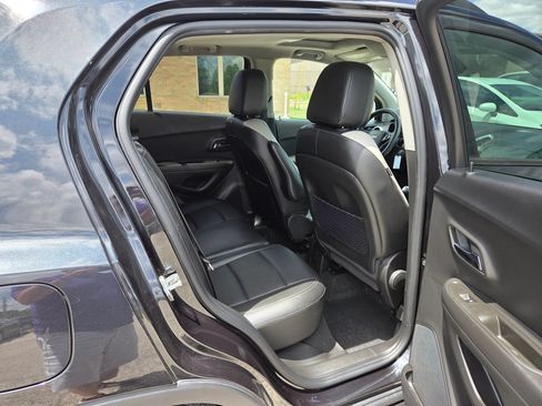 Used 2016 Chevrolet Trax LTZ w/ Midnight Edition FWD image 19