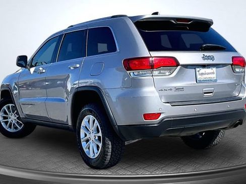 Used 2021 Jeep Grand Cherokee Laredo w/ Security & Convenience Group AWD/4WD image 4
