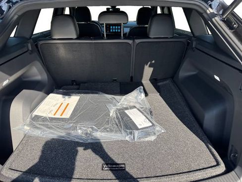 New 2026 Volkswagen Atlas Cross Sport SE FWD image 13