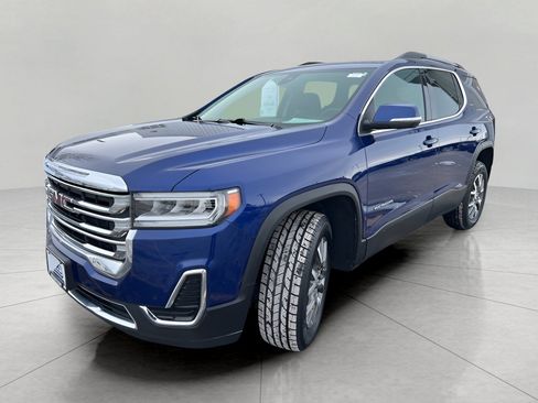 Used 2023 GMC Acadia SLE w/ Driver Convenience Package image 4