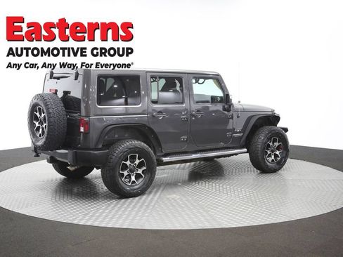 Used 2017 Jeep Wrangler Unlimited Sahara w/ Dual Top Group AWD/4WD image 42