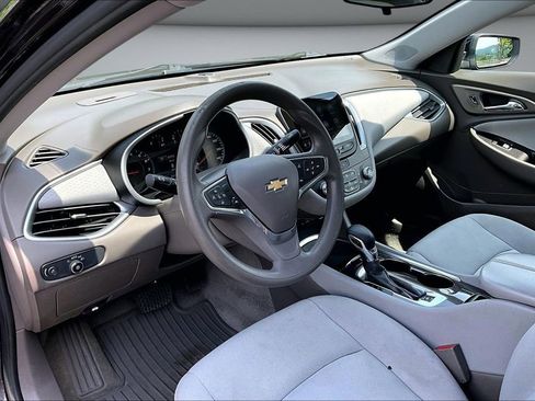 Used 2023 Chevrolet Malibu LT FWD image 17