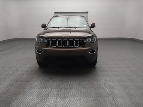 Used 2019 Jeep Grand Cherokee Laredo AWD/4WD image 15