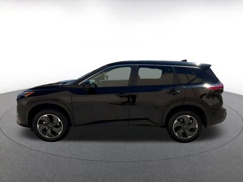 Used 2025 Nissan Rogue SV AWD/4WD image 7