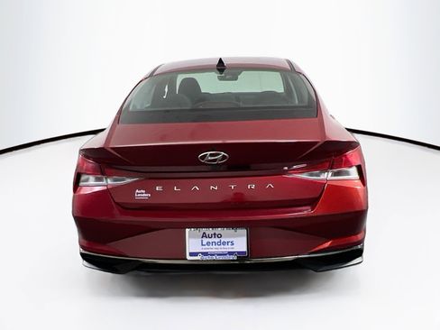 Used 2023 Hyundai Elantra SEL w/ Convenience Package image 6