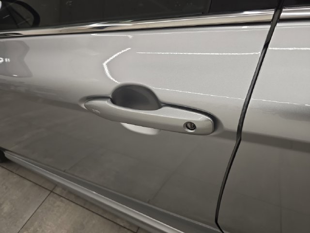 Used 2023 Toyota Camry XSE FWD image 18