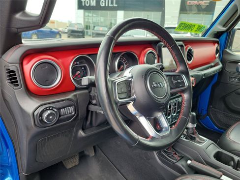 Used 2021 Jeep Wrangler Unlimited Rubicon w/ Xtreme Recon 35" Tire Package AWD/4WD image 17