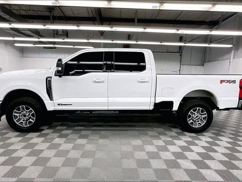 Used 2024 Ford F250 Lariat w/ FX4 Off-Road Package AWD/4WD image 13