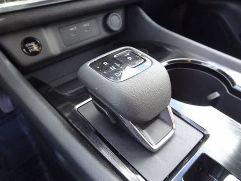 Used 2024 Nissan Rogue SV image 16