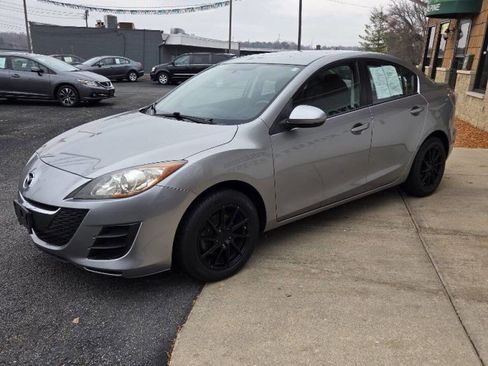 Used 2010 MAZDA MAZDA3 i Touring image 2